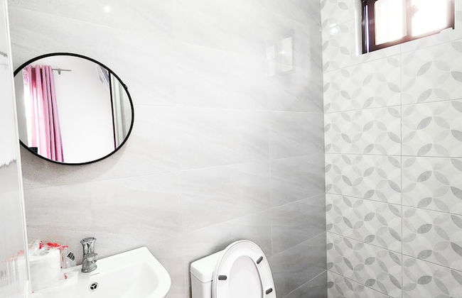 Serene 2BR Escape Poolside Bliss - Foto 19