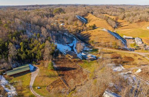 Swimming in the Smokies by American Patriot Getaways - Foto 65