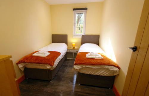 Fun holiday lodges in historic walled garden near Falkirk, Heart of Scotland Holidays - Foto 39