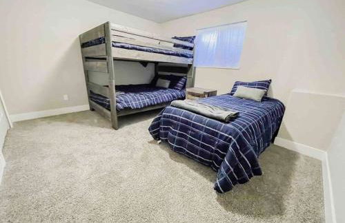 PET FRIENDLY/PING PONG/GAME ROOM!FAMILY GATHERING - Foto 35