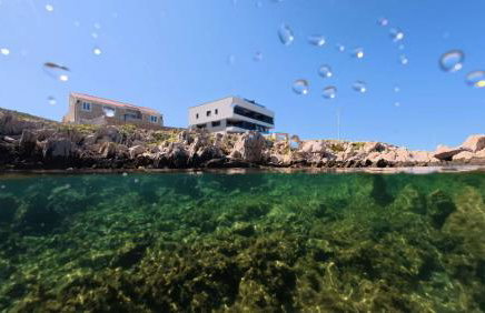 Luxury Beach Apartment Adria with Private Pool and Sea View - Photo 24