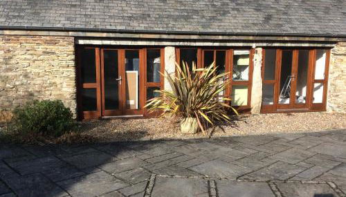 Re-imagined Stone Barns in the Country Near the Coast - Foto 4