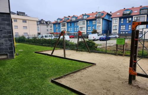 Apartamento de playa familiar, piscina y garaje. - Foto 24