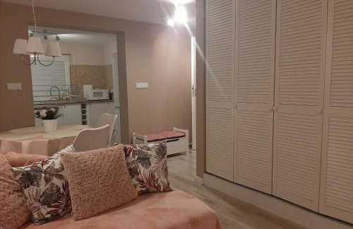 Apartamenty na przedmieściach RADZYMINA z prywatnym parkingiem i ogrodem FAKTURA - Foto 20