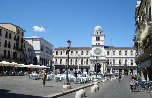 Amikales Rooms - Photo 26