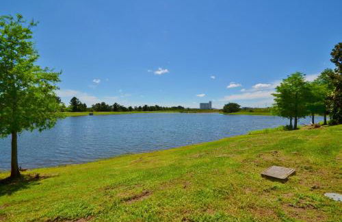 Newly Updated Condo, Near Conv. Center - Photo 109