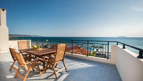 Alkioni Suites , beachfront, with sea view - Foto 2