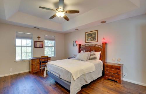 Game Room and Dock Waterfront Granbury Lake Retreat - Foto 15