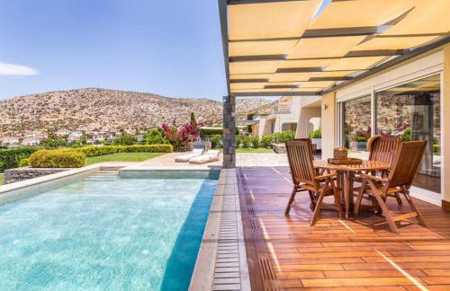 Amazing 5 bedroom Villa with Swimming Pool - Foto 17