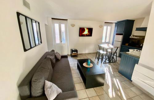 T2 rue piétonne Le Lavandou climatisé - Foto 1