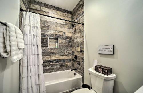 7 Mi to Ski Sapphire Valley Resort-Style Retreat - Foto 18