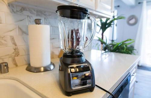 Cali Condo+BBQ+MemoryFoamBeds+12min to Beach - Foto 46