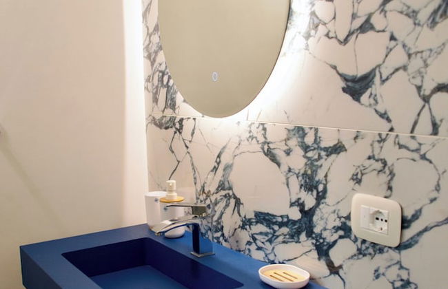 Theater Luxury Apartment - Foto 23