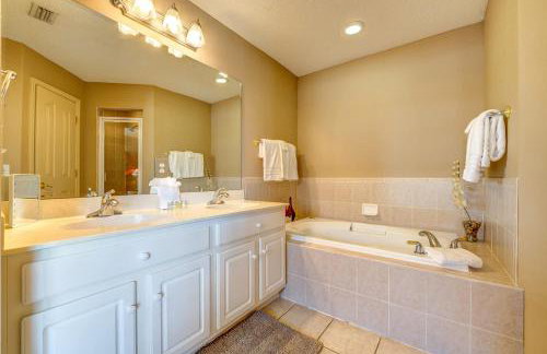 Vista Park Family Retreat with Pool - Foto 42