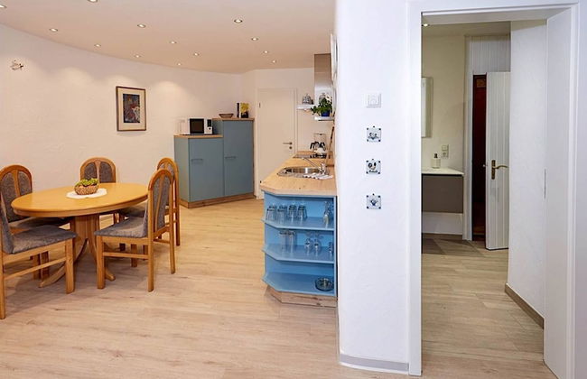 Strotzbusch Forest Hideaway - Photo 15