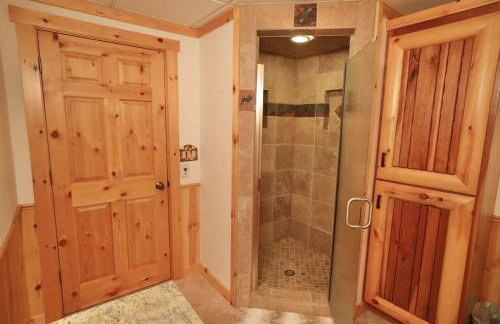 Big Arbor Pines Family friendly - Photo 20