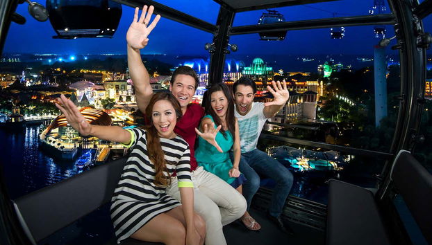 Hopping on the Singapore cable car at night