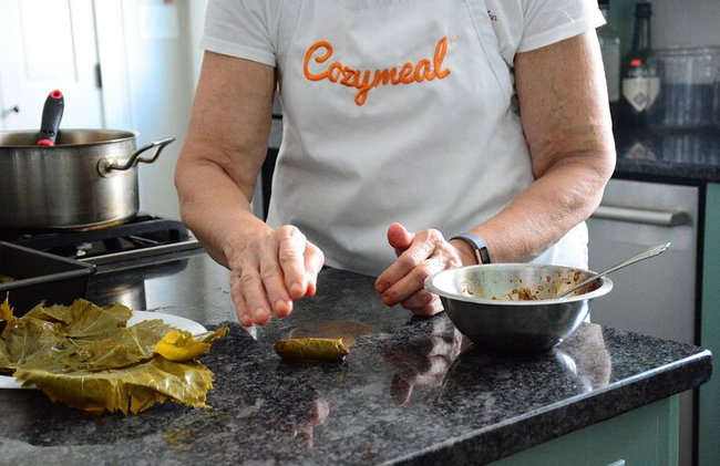 Cocina un auténtico banquete griego en un hogar Santorini (5 - Comida de curso) - Foto 1