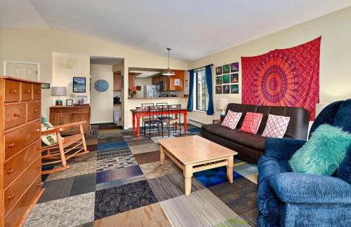 Alaskan Bohemian - Photo 3