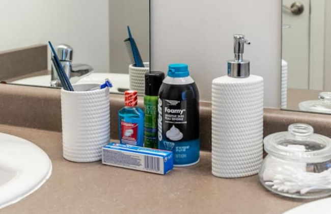 Modern Lakeshore 3BR 3BA TH Free Parking BBQ - Foto 12