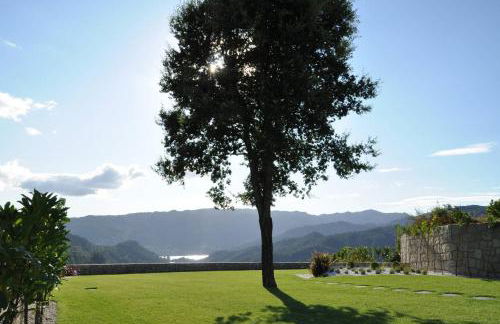 Elegant Villa Near Vieira do Minho with Pool - Foto 23