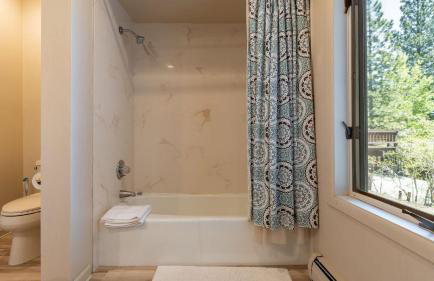 Crystal View by AvantStay Al Fresco Dining w View of Lake Tahoe Crystal Bay - Foto 26