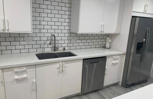 Family 4BR Home 15 min to Disneyland & Beach - Foto 8