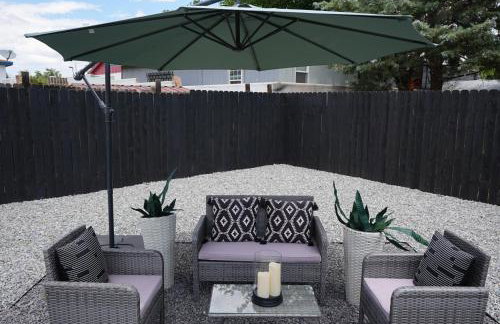 The White House, A Unique ABQ Stay in Central Location near Uptown - Foto 34