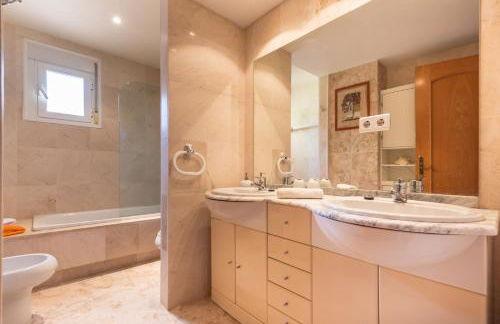 Apartamento Dúplex Los Cartujanos I - Photo 16