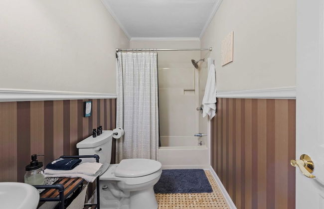 Simply Shores by Avantstay Private Beach + Dock Lake Overlook - Photo 31