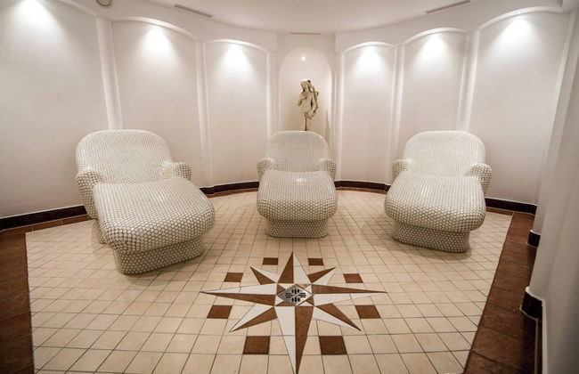 Escape to Wellness Your Lakeside Apartment Awaits - Foto 14