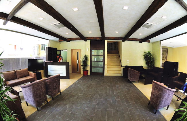 Bliss 3000 Furnished Studios - Photo 42