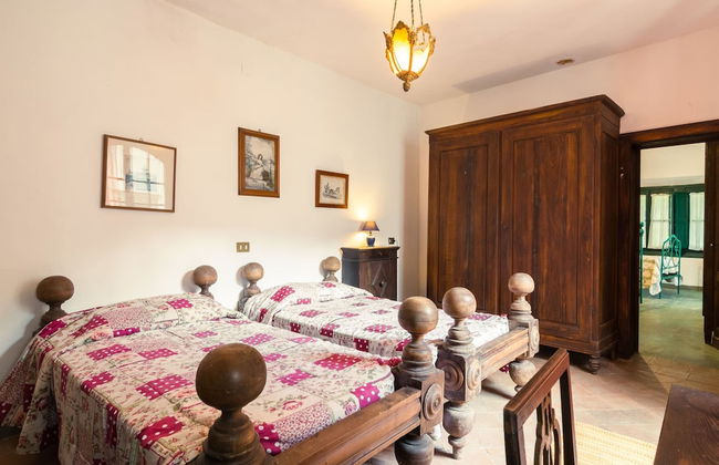 Holiday Home in Pistoia With Pool - Photo 2