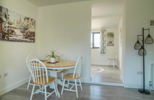 Stunning modern apartment in the Cotswolds sleeps six - Foto 25