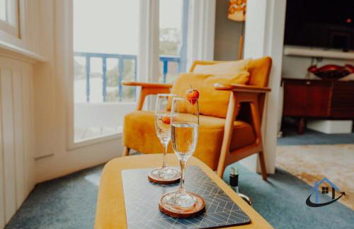 Unique Boathouse, detached free parking x4 cars - Foto 58