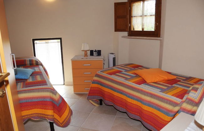 Wonderful private villa for 4 people with WIFI, pool, A/C, TV, terrace and parking - Foto 2
