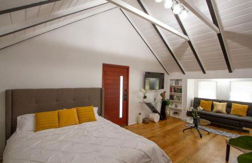 Dreamy Farmhouse in Studio City - Foto 20