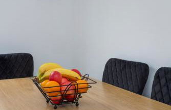 Whole House Sleeps 6 Garden Workspace Waterloo in 20 mins - Foto 36