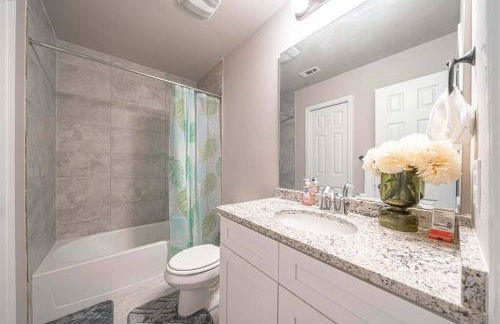 Gorgeous, Brand New 3 Bedrooms Home- Built 2024, Near SeaWorld & Lackland AFB - Foto 31