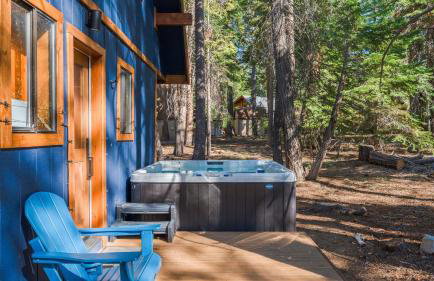 Minutes to Skiing & Lake Hot Tub, Fire Pit, Deck Indigo Owl by Avantstay - Foto 64