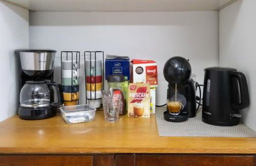 Luxe villa for 8 - Private Pool -AC -BBQ Area - Patio - 160Mbps - Olives - Palm - vineyard - Foto 26