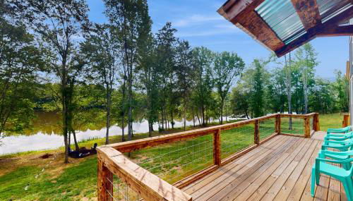 Family Fun! Riverside Home with Fire Pit - Foto 2