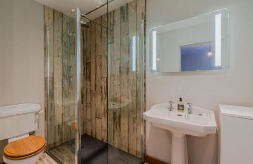 Outshot Barn - Photo 15