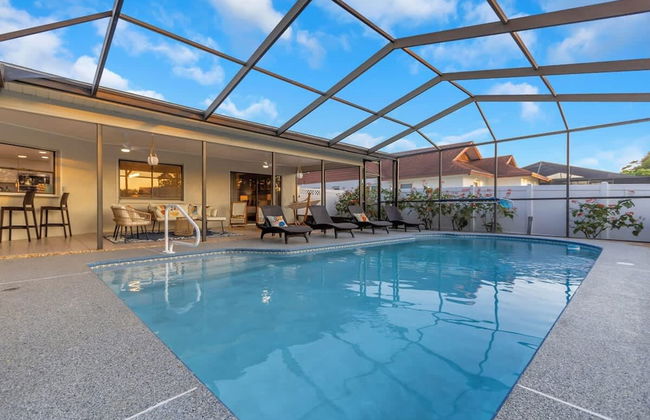 Fun Family-friendly Modern Beach Home With Pool - Photo 39