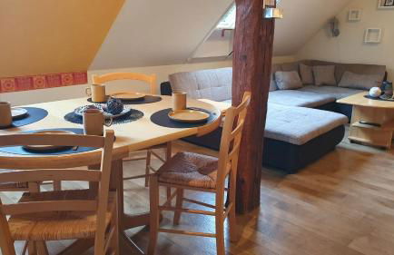 Ferienwohnung Schlossblick Direkt gegenüber dem Schloss, Rhododendronpark mit Terrasse und WLAN - Foto 12