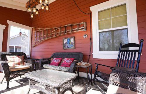 Oasis Cottage- Waterfront experience without the expensive fee! - Foto 6