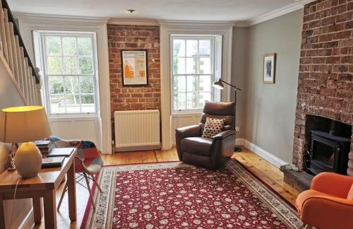 Spacious 3 Bedroom Apartment in Hillsborough, NI - Foto 1