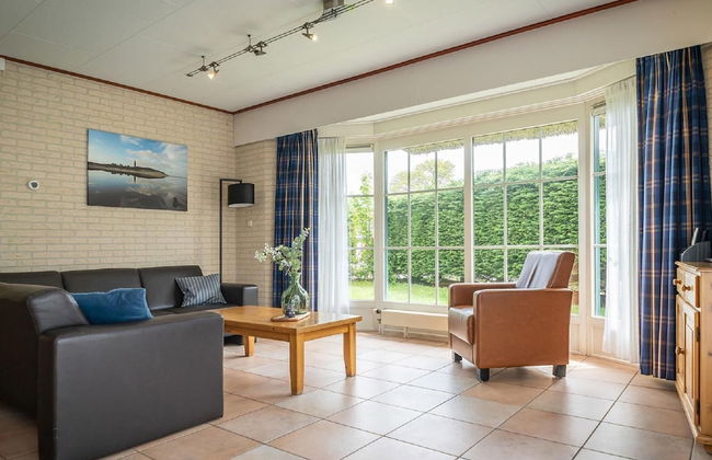 Nice Bungalow With Dishwasher in a Holiday Park 1.2 km. From the sea on Texel - Foto 21