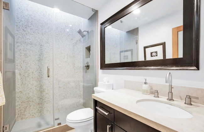 Edwin by Avantstay Hollywood Hills Luxury + Pool - Photo 31