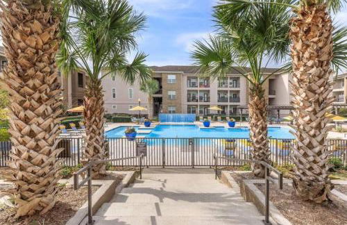 Modern 1BR Retreat Open Layout, Workspace, Views - Foto 23